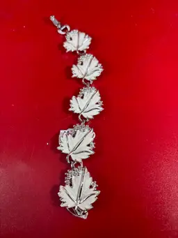 Vintage Sarah Coventry Whispering Leaves Bracelet