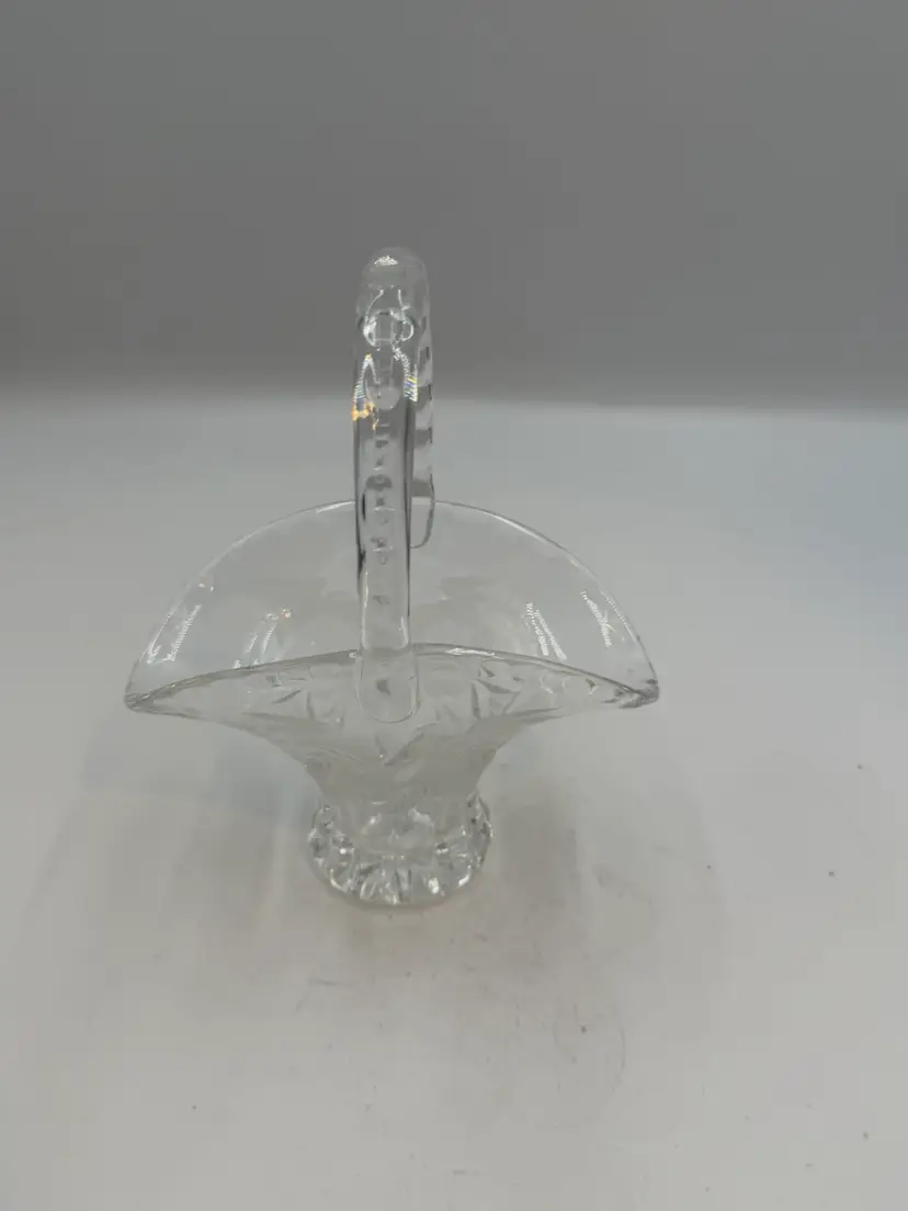 Vintage crystal etched glass basket 7 inch tall floral etching