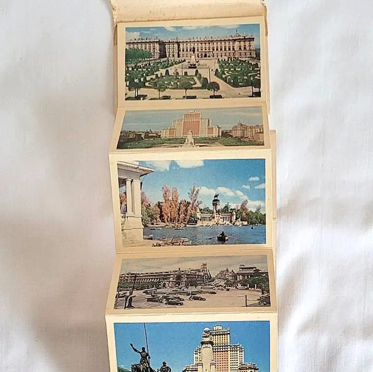 Vintage Fotocolor Madrid Accordion Postcard Booklet – Multi‑View City Scenes
