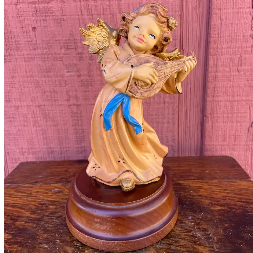 Fontanini (?style?) Musical Angel Figurine Playing a Lute. Plays Silent Night. Made In Italy Sticker. Not Marked.