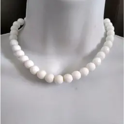 Faceted Milk Glass Choker Necklace