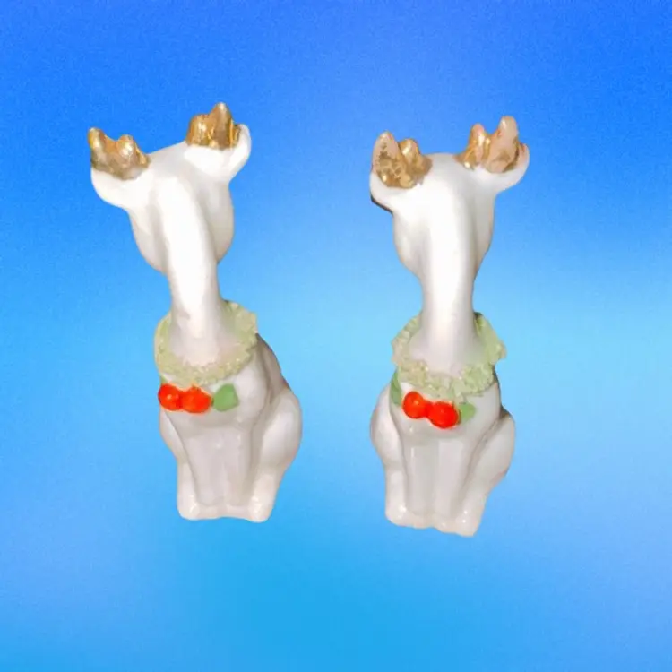 VTG Napcoware Pair of Sweet Christmas Reindeer Spaghetti Wreath Bone China Japan