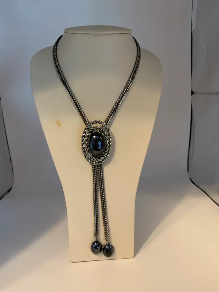 Silver Tone Bolo Style Necklace 