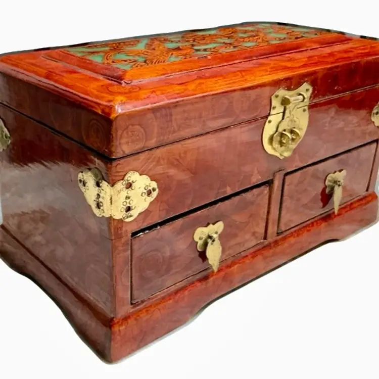 Vintage Chinese High Gloss Lacquered Jewelry Box