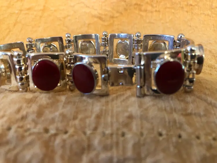 Vintage Sterling Silver 925 Carnelian Cabochon Link Tennis Bracelet.