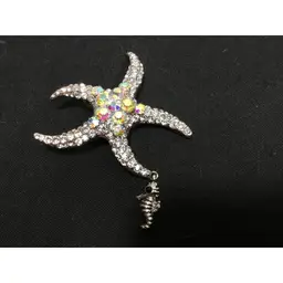 Brooch, star fish w/tiny sea horse, silver tone, rhinestones, AB coated center stones