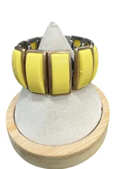 Vintage Yellow Expansion Bracelet Thermoset