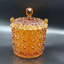 Fenton Amber Daisy And Button Lidded Candy Fish. * Chip On Each Lid Opening