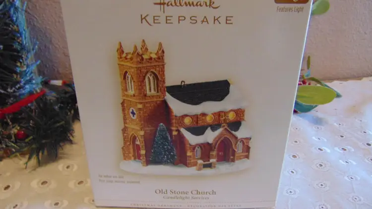 Beautiful pre owned 2006 Hallmark Keepsake Ornament Magic Series Edition Old Stone Church candlelight services.
