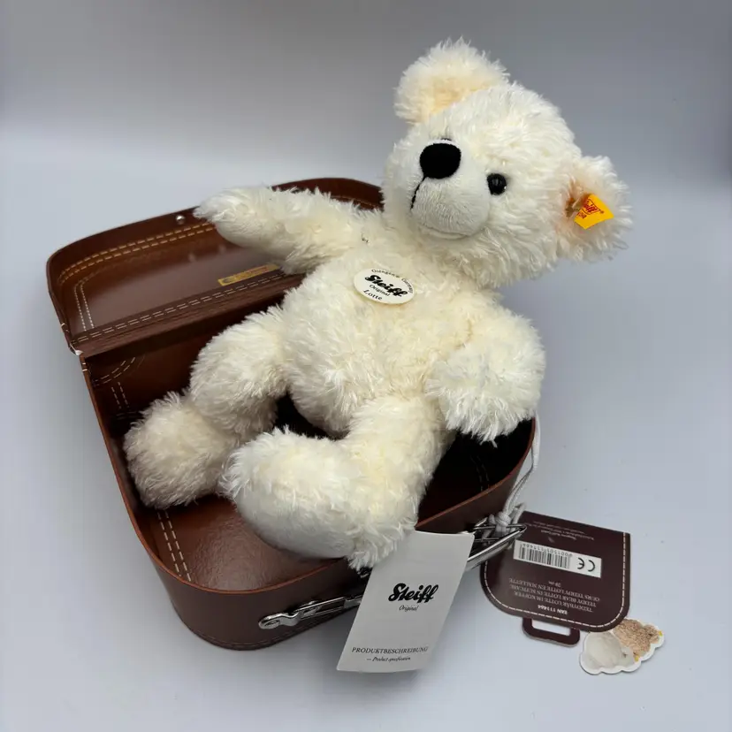 Lotte Teddy Bear In Suitcase From The Steiff Collection Knopf Im Ohr 111464