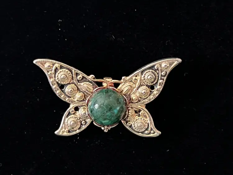 Vintage Butterfly Brooch Pin. Costume Jewelry. Green Stone, Gold Tone.
