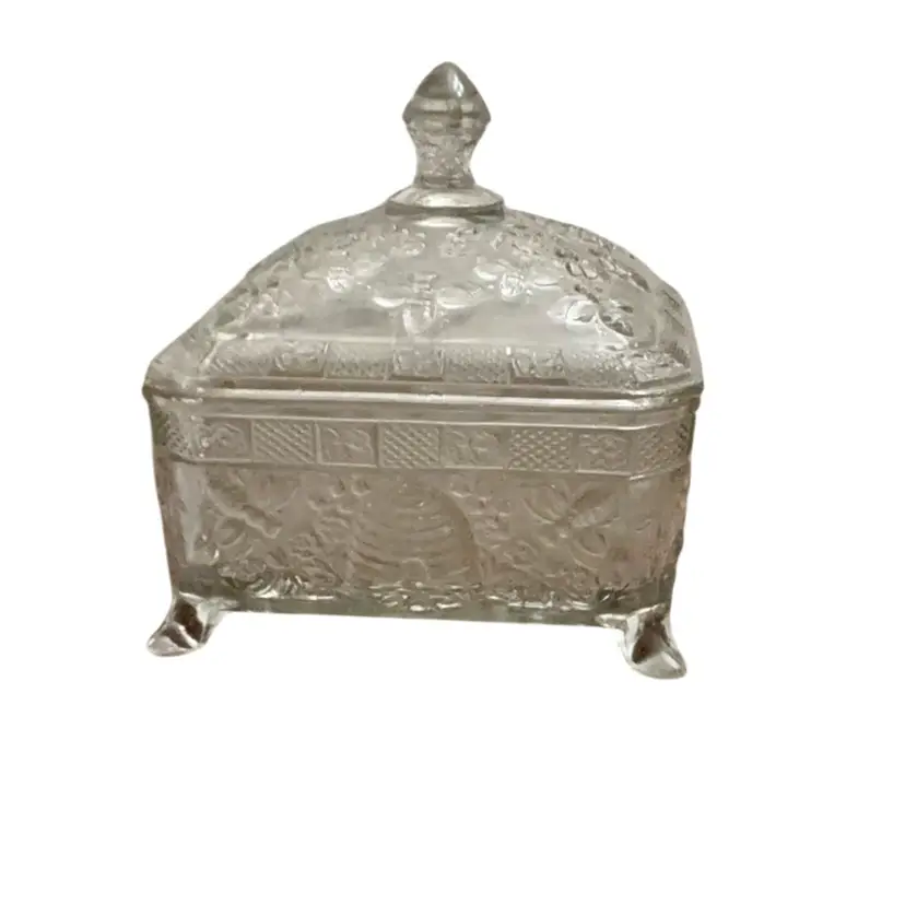Indiana Glass Clear Tiara Exclusives Honey Bee Hive Splayed Foot Bee Box 6 1/2” X 5 1/2” -Read