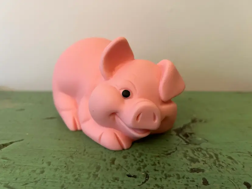 Vintage Piggy Bank by Toystalgia . 1993- New Old Stock. Unused. Non Breakable. Plastic Pink Pig Bank