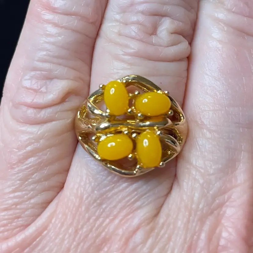 Sarah Cov 1975 Honey Berries