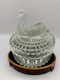 Vintage Jeanette Glass Swan Covered  Cosmetic / Trinket Dish