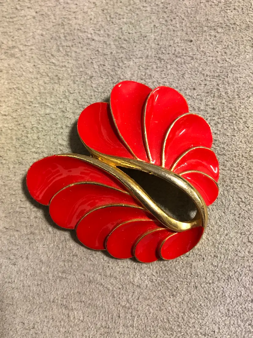 Vintage Unique Gold-Tone and Red Brooch Pin
