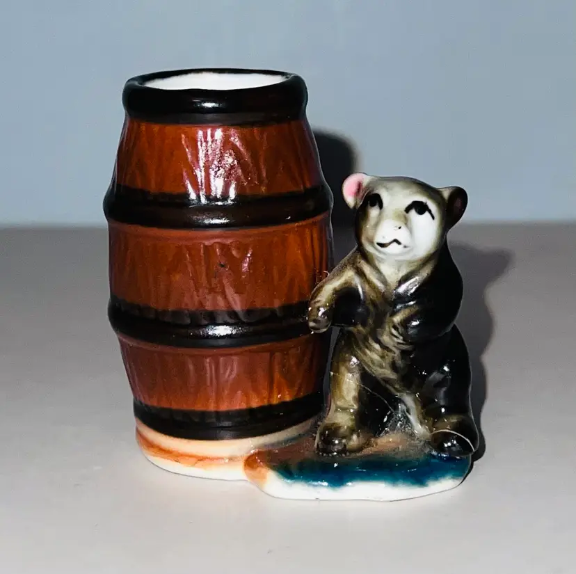 Vintage Bradley Standing Bear And Barrel Toothpick Holder Japan