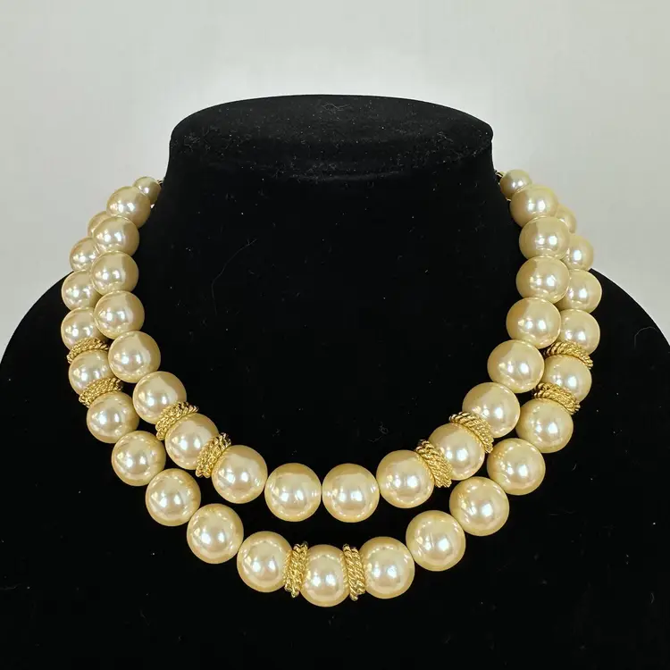 Signed Carolee Beautiful Vintage Chunky Choker Faux Pearl And Gold Tone Double Strand Necklace