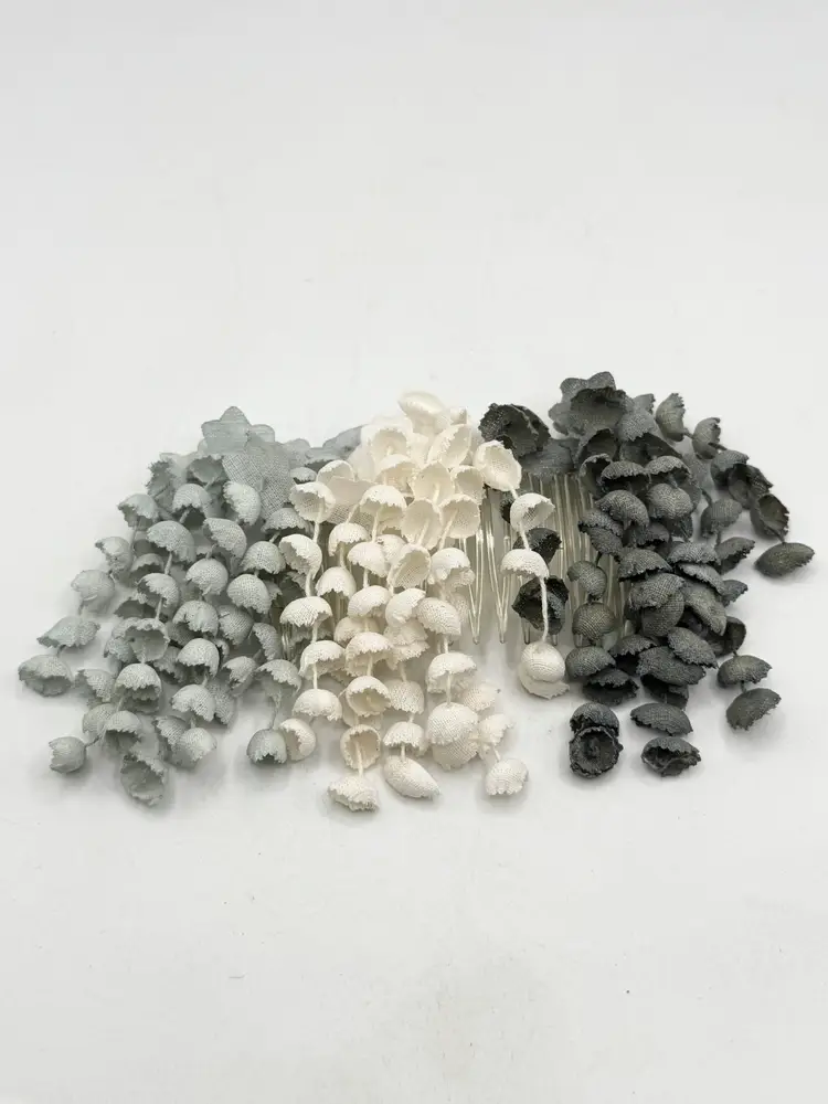 Vintage 50s dangling flowers hair comb clip