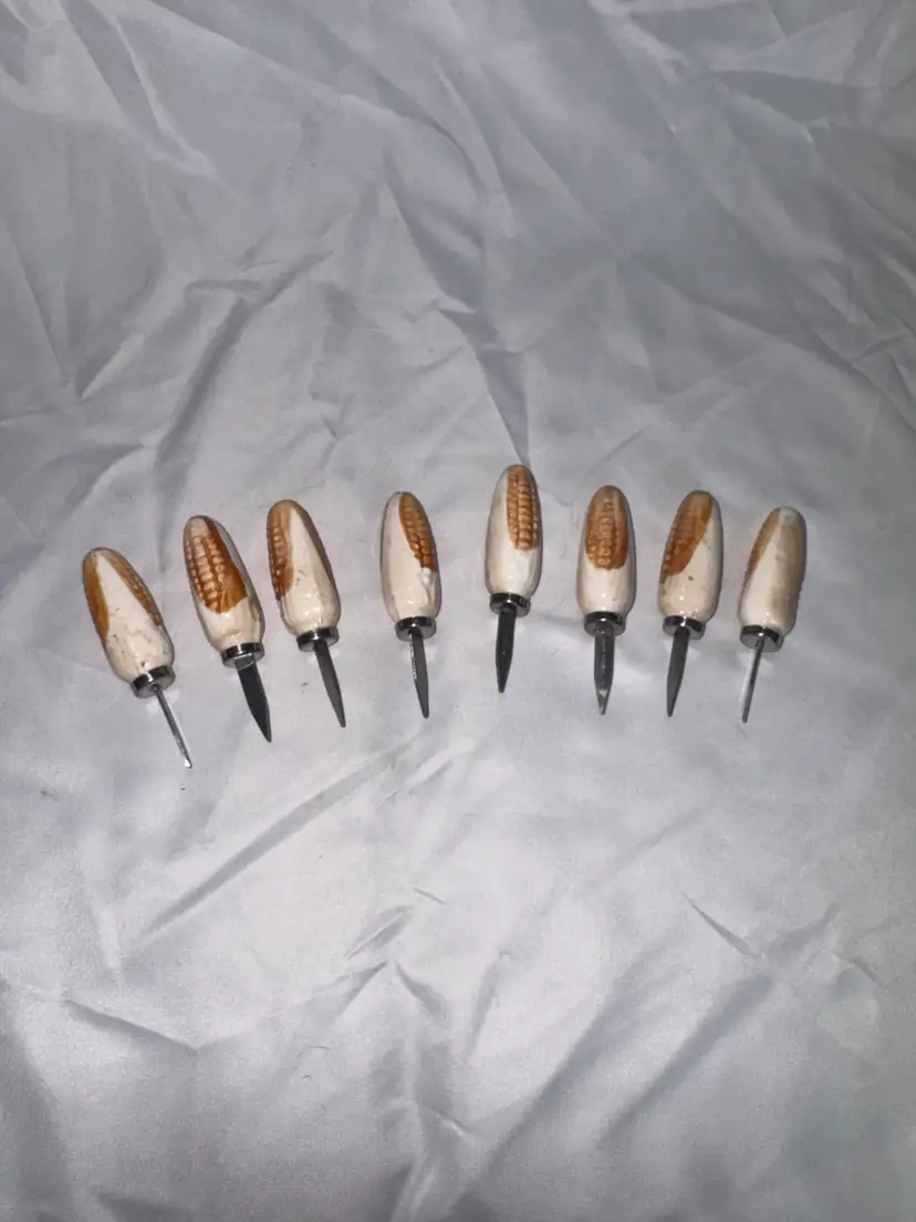 VTG Ceramic Kitsch Corn Cob Holders
