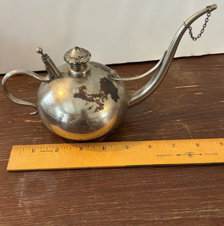 Vintage Metal Oil Can 8”