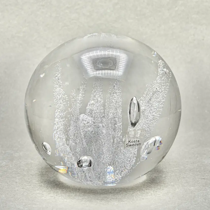 Vintage Kosta Sweden Vicke Lindstrand Mykene Crystal Paperweight