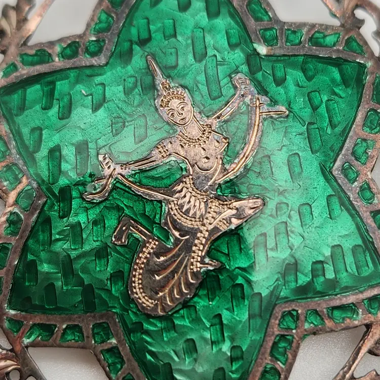 VINTAGE SIAM STERLING SILVER NIELLO DANCER GODDESS 2" OVAL FILIGREE BROOCH PIN