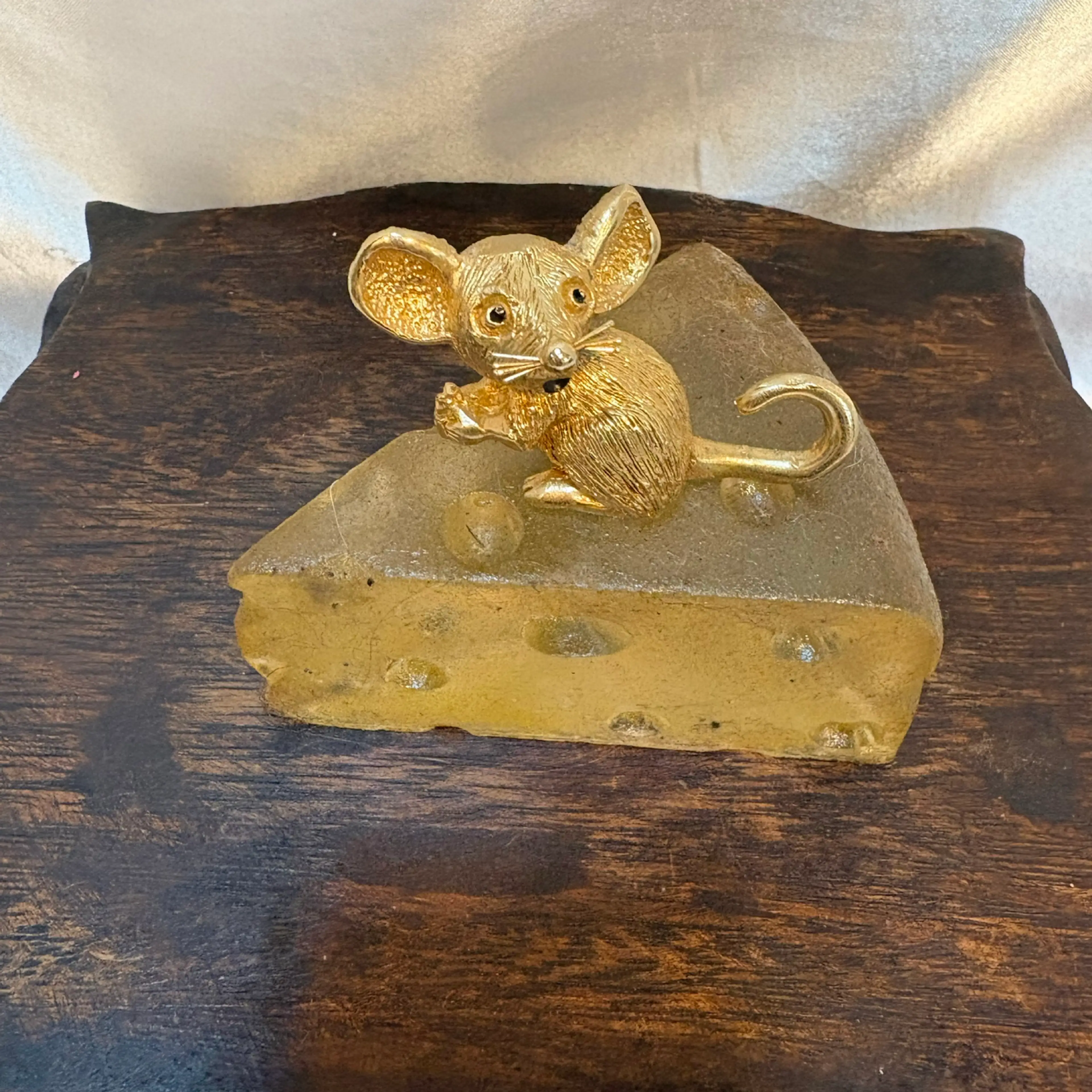 Image 2 of 6