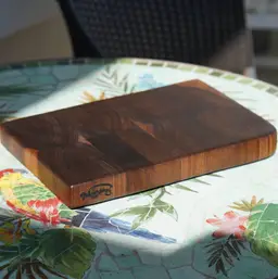 End grain walnut cutting board