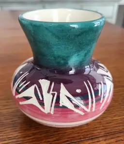 Navajo Native American Hand painted & etched Pottery Vase