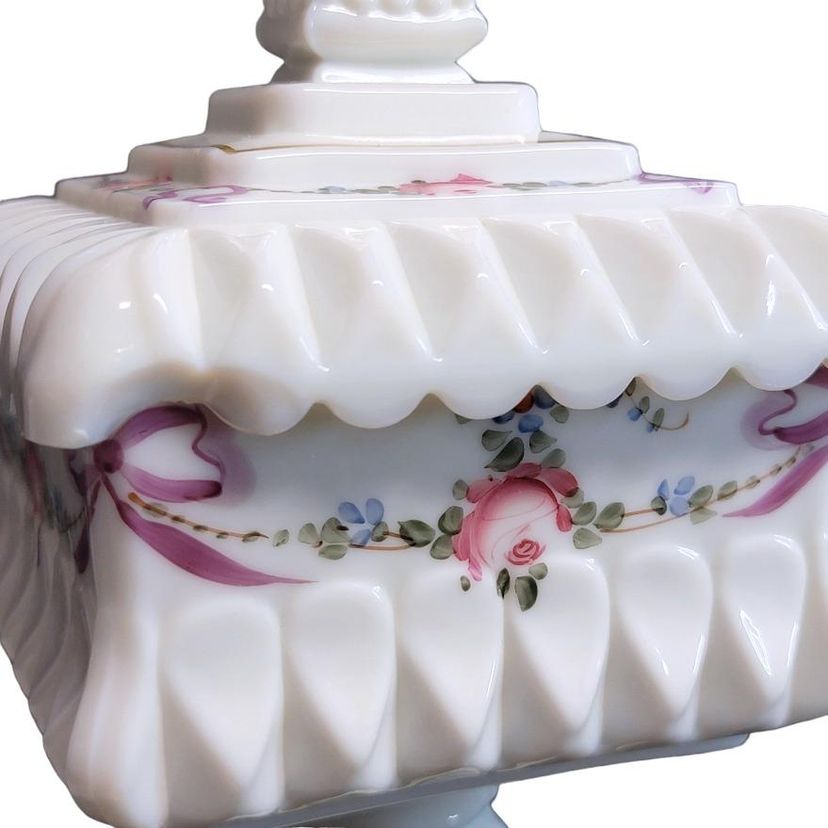 Vtg Westmoreland Milk Glass Wedding Box Covered Compote Candy Dish with Lid