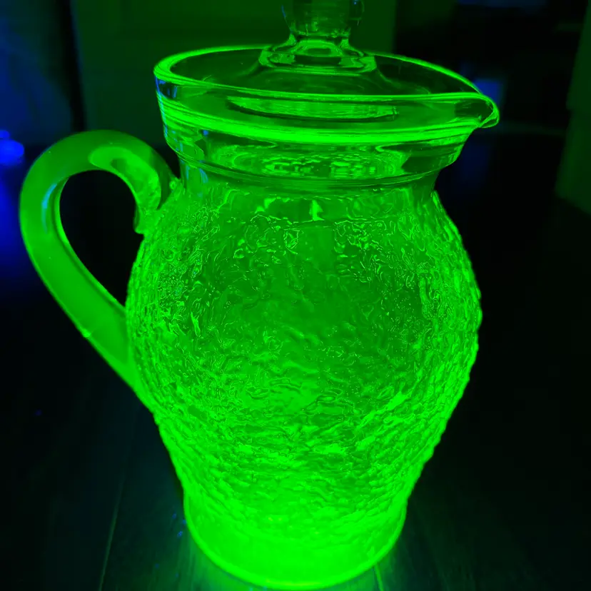 Vintage Large Textured Green Uranium Depression Glass Pitcher W Lid 10.75”
