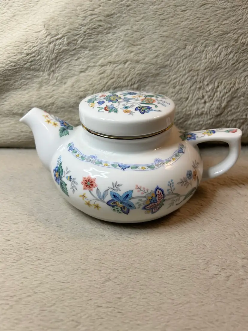 Vintage Andrea By Sadek Teapot Garden Of India Pattern  Made In Japan