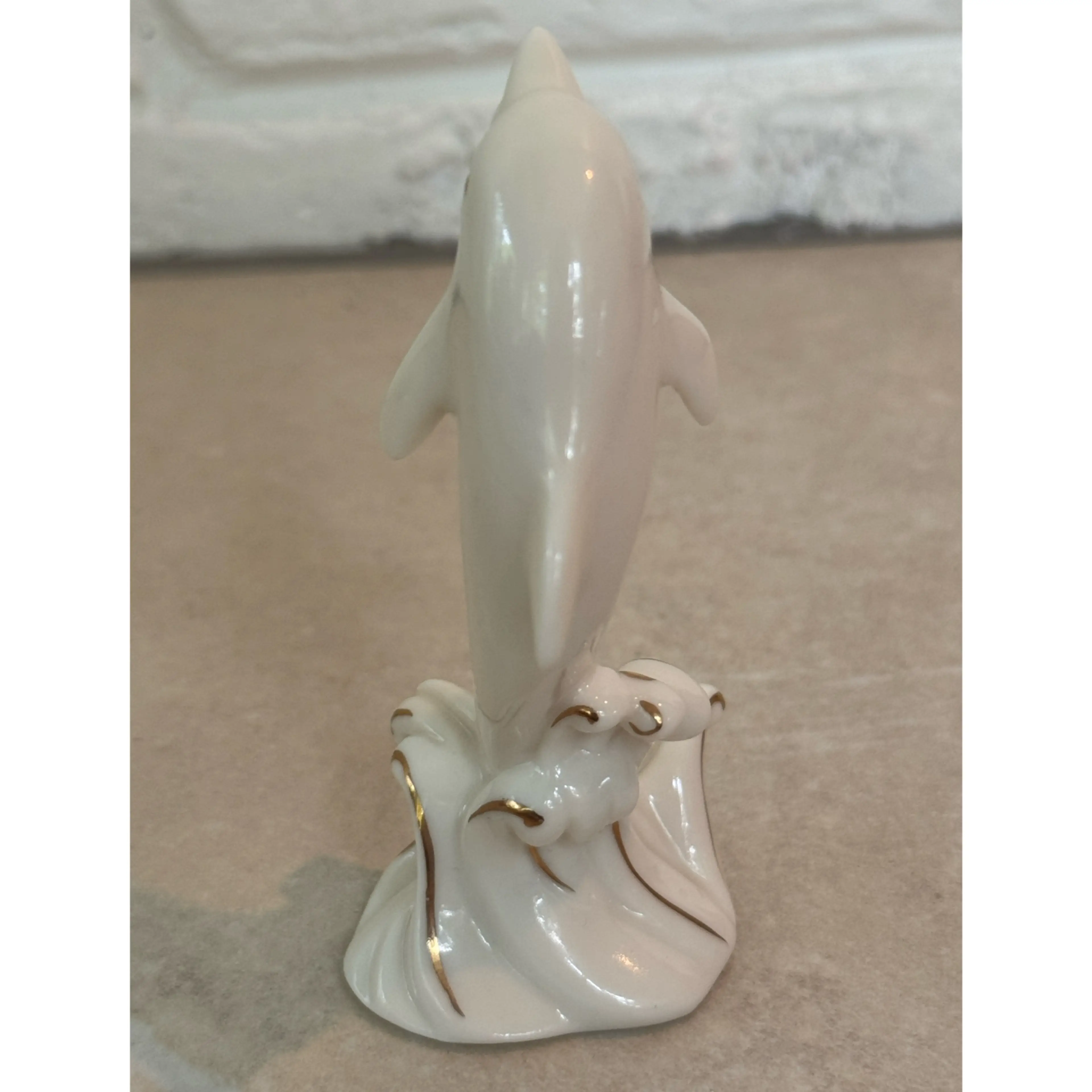 Image 4 of 6