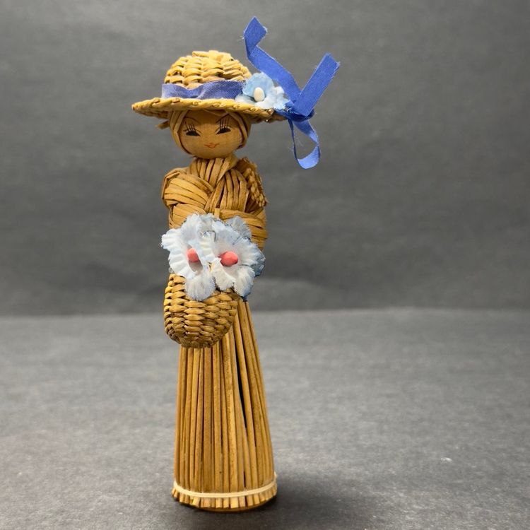 #1500 Folk Art, Corn Husk Straw Wood Doll Handmade 1970’s Lady Girl With Flower Basket Blue Flowers 5”