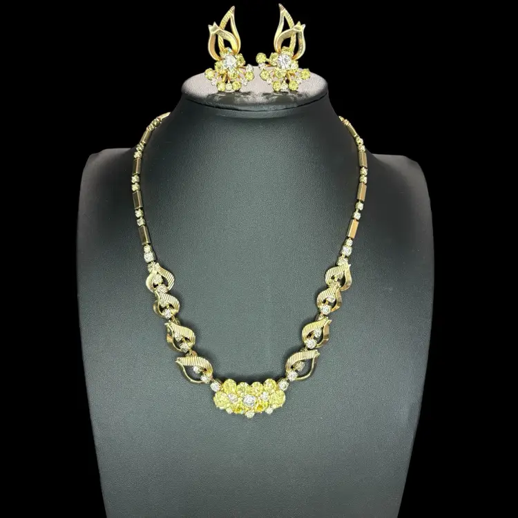 19. Vintage Sarah Coventry Monte Carlo Necklace Set