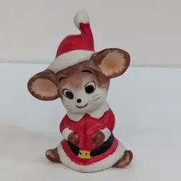 Vintage Enesco Santa Helper Mouse Figurine Sitting Santa Claus Suit Christmas
