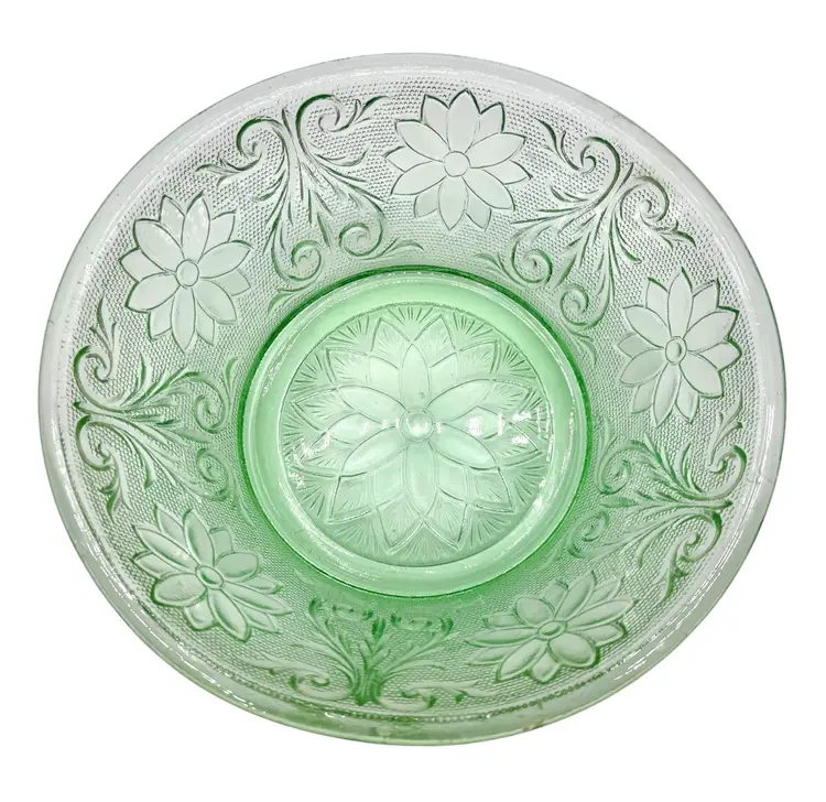 Vintage Tiara Indiana Sandwich Glass Chantilly Green Serving Bowl Floral 8.5”
