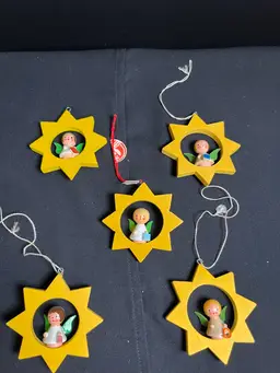 Five Holzkunst-Christian Ulbricht-West Germany-Wood Star w/ Angels-Lot 60