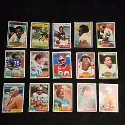 #18 Topps Football Cards Lot 15 80/81