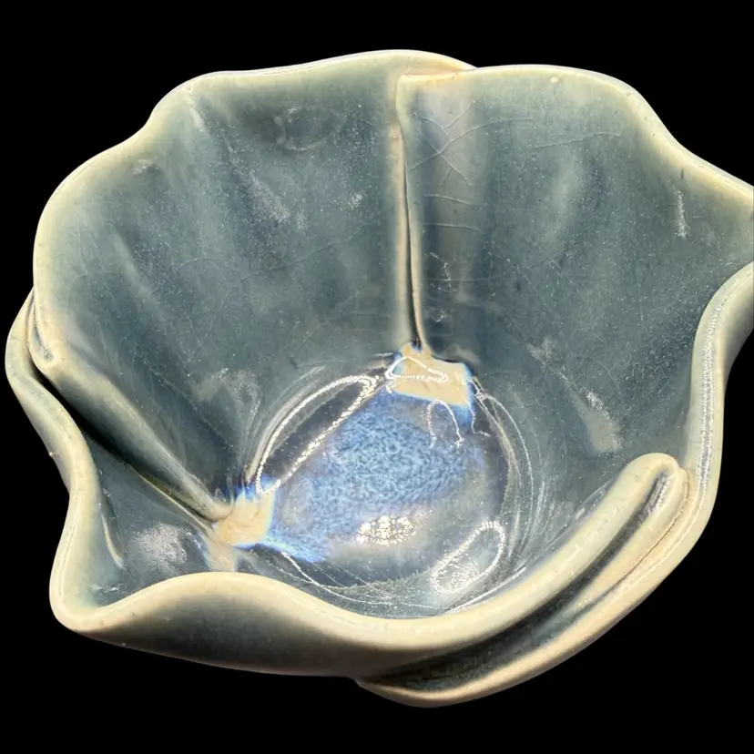Hilton Canadian Pottery Bowl