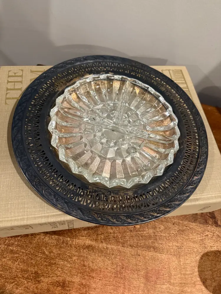 International Silver Company Plated Serving Tray with Glass Insert