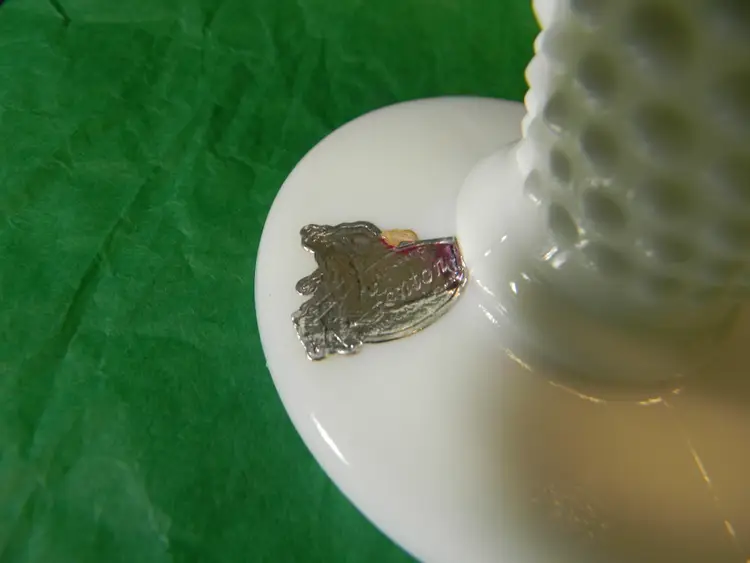 #01 Fenton Fan Hobnail Milk Glass Vase Has original sticker ( 6 1/4 " H x 5 1/2" L )