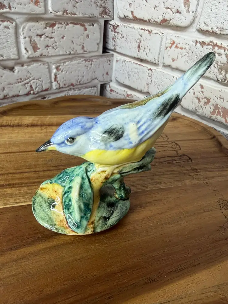 Stanly Pottery Bird 1 # On Base 3583