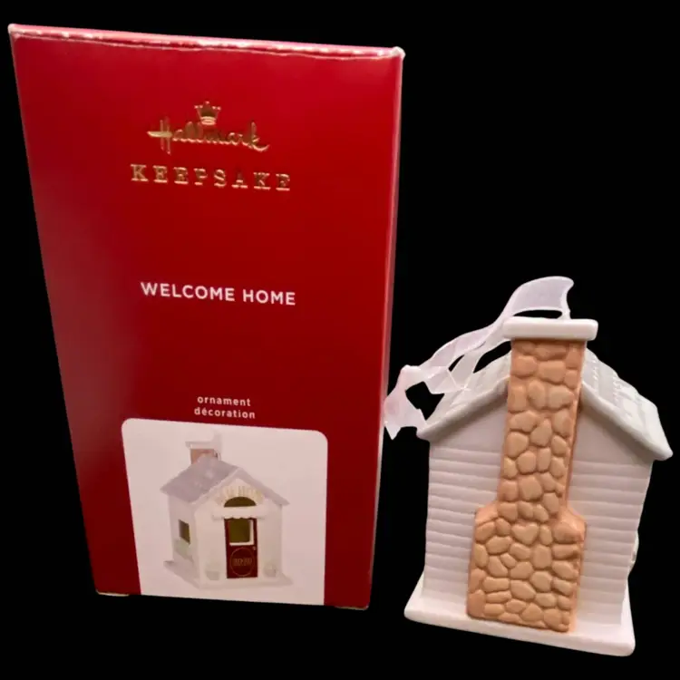 Hallmark Keepsake Ornament – “Welcome Home” 2020