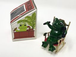 The Boss Froggy in a Rocking Chair Figurine New in Box