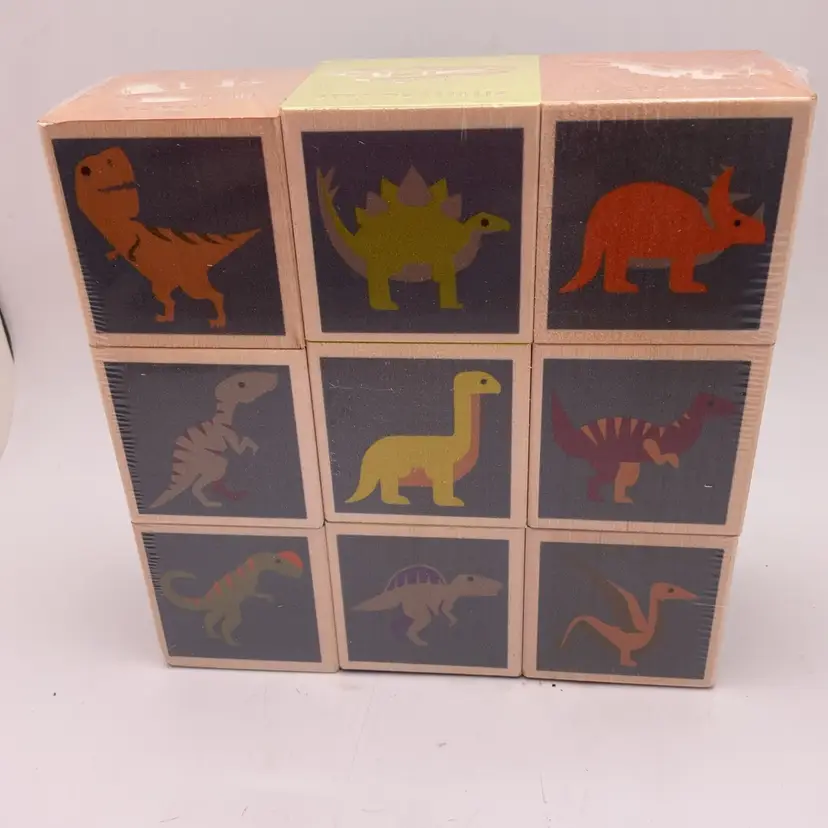 ITW NIB Wood Dinosaur Block Set 1.75” Square