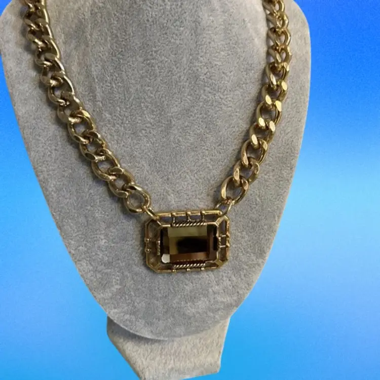 AIGNER --FAUX Citrine NECKLACE