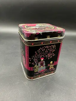 TREASURE CHEST! Mystery Bits & Bobs Tin