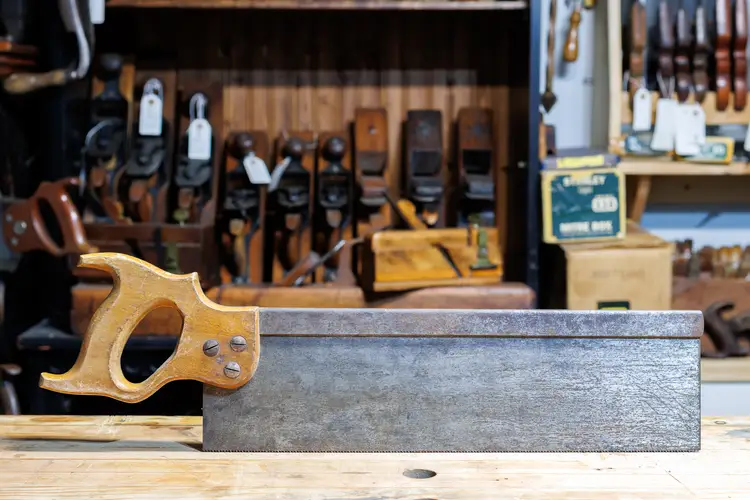 Vintage 16" x 4" Warranted Superior Tennon Saw 11 Teeth Per Inch